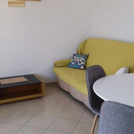 Marta - One Bedroom With Sea View * راب