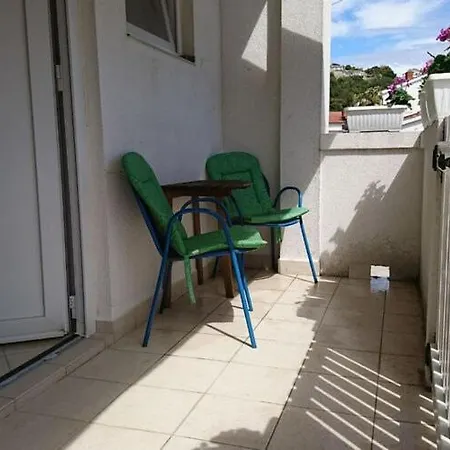Marta - One Bedroom With Sea View * راب
