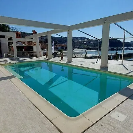 Marta - One Bedroom With Sea View