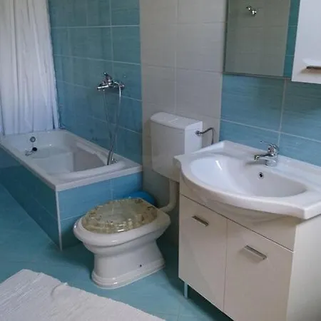 Marta - One Bedroom With Sea View Apartmán