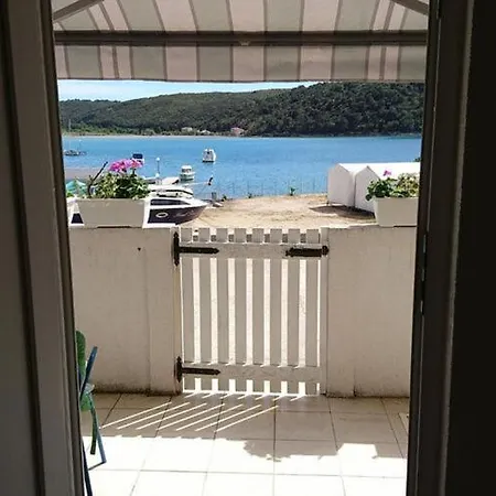 Marta - One Bedroom With Sea View Apartmán Rab Town